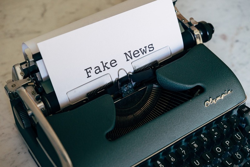 mencetak-fake-news